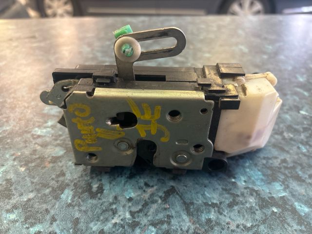 bontott FIAT PUNTO II Jobb első Ajtózár