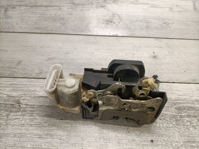 bontott FIAT PUNTO II Jobb első Ajtózár