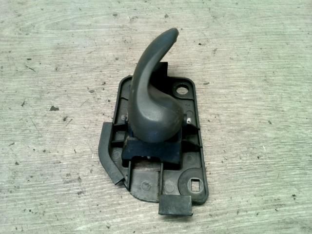 bontott FIAT PUNTO II Jobb első Belső Kilincs
