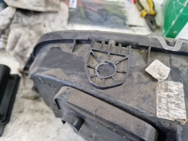 bontott FIAT PUNTO II Jobb Fényszóró