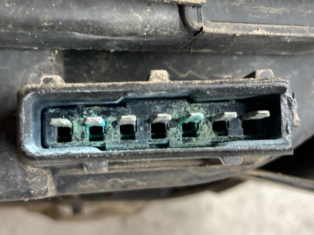 bontott FIAT PUNTO II Jobb Fényszóró