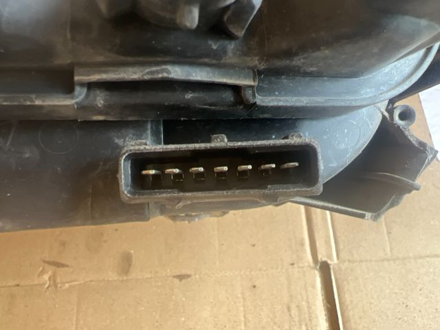 bontott FIAT PUNTO II Jobb Fényszóró