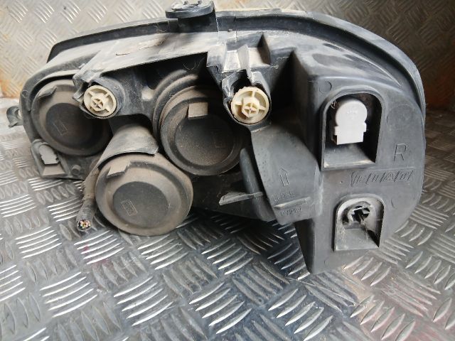 bontott FIAT PUNTO II Jobb Fényszóró