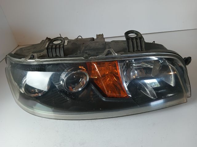 bontott FIAT PUNTO II Jobb Fényszóró