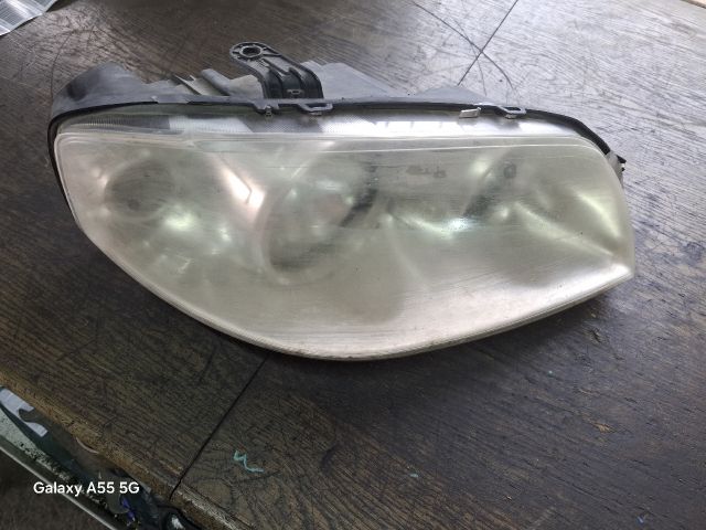 bontott FIAT PUNTO II Jobb Fényszóró