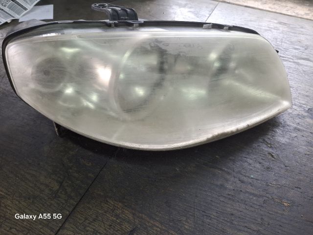 bontott FIAT PUNTO II Jobb Fényszóró