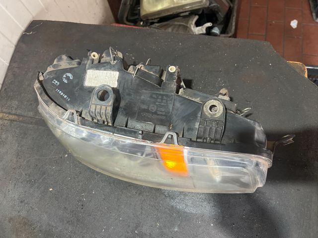 bontott FIAT PUNTO II Jobb Fényszóró