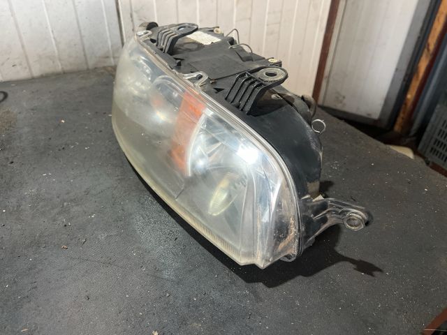 bontott FIAT PUNTO II Jobb Fényszóró