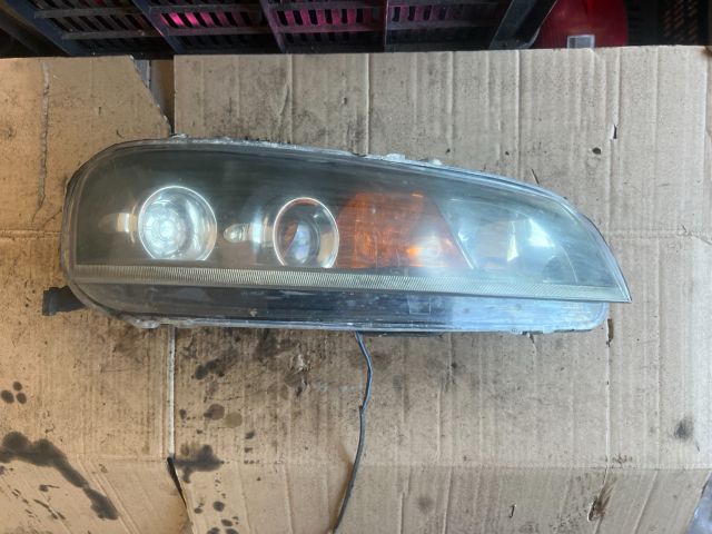 bontott FIAT PUNTO II Jobb Fényszóró