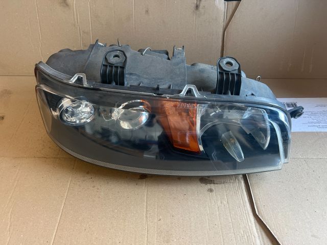 bontott FIAT PUNTO II Jobb Fényszóró