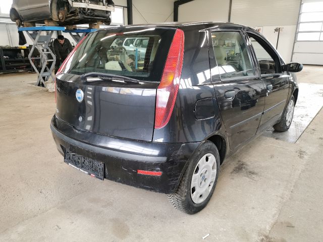 bontott FIAT PUNTO II Jobb hátsó Ajtó Kárpit