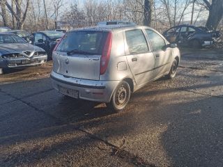 bontott FIAT PUNTO II Jobb hátsó Ajtó (Részeivel)