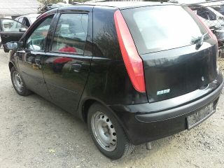 bontott FIAT PUNTO II Jobb hátsó Ajtó (Üres lemez)