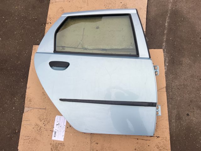bontott FIAT PUNTO II Jobb hátsó Ajtó (Üres lemez)