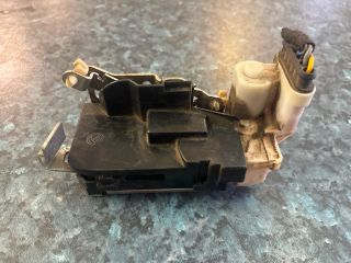 bontott FIAT PUNTO II Jobb hátsó Ajtózár