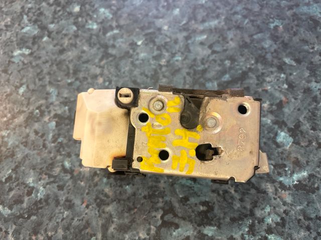 bontott FIAT PUNTO II Jobb hátsó Ajtózár