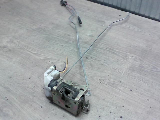 bontott FIAT PUNTO II Jobb hátsó Ajtózár