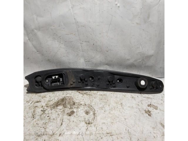 bontott FIAT PUNTO II Jobb Hátsó Lámpa Foglalat