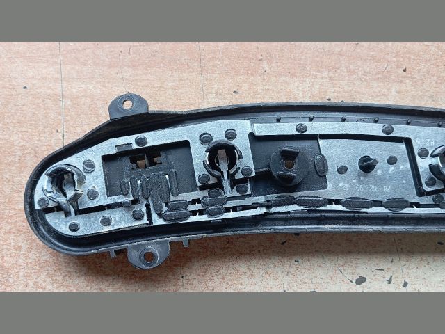 bontott FIAT PUNTO II Jobb Hátsó Lámpa Foglalat