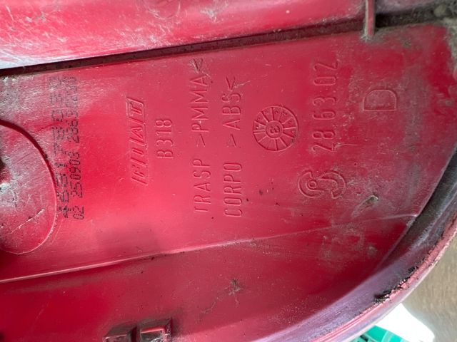 bontott FIAT PUNTO II Jobb Hátsó Lámpa