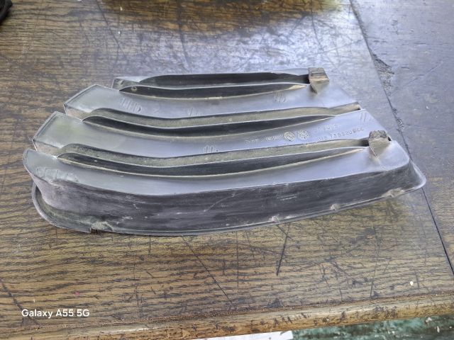 bontott FIAT PUNTO II Jobb Ködlámpa Rács