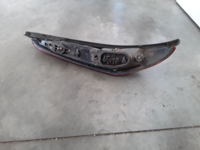 bontott FIAT PUNTO II Jobb Külső Hátsó Lámpa