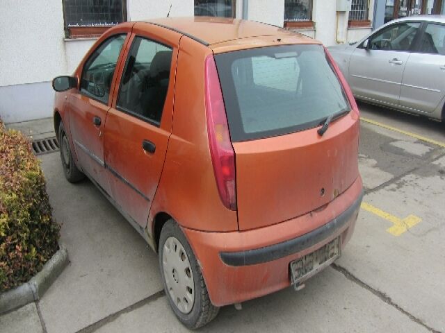 bontott FIAT PUNTO II Jobb Küszöb