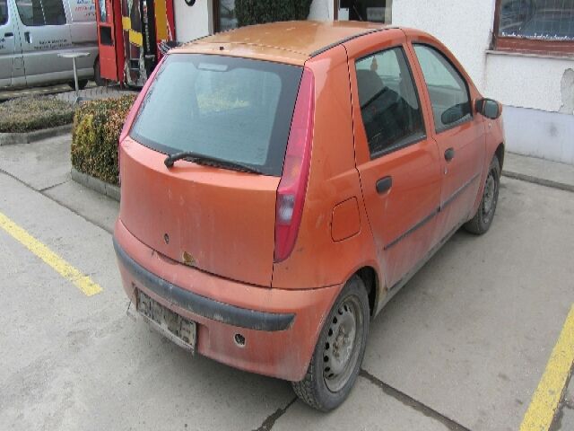 bontott FIAT PUNTO II Jobb Küszöb