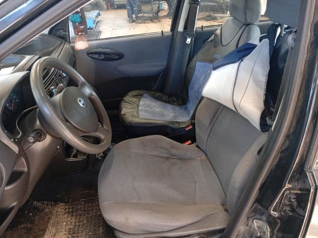 bontott FIAT PUNTO II Jobb Visszapillantó Tükör Kárpit