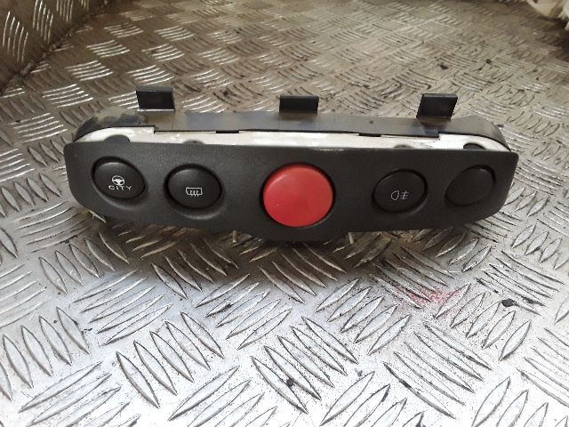 bontott FIAT PUNTO II Kapcsoló (Magában)