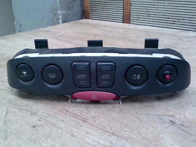 bontott FIAT PUNTO II Kombinált Kapcsoló
