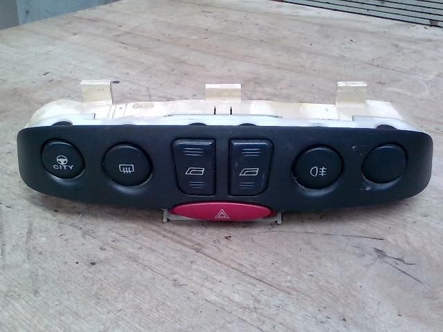 bontott FIAT PUNTO II Kombinált Kapcsoló