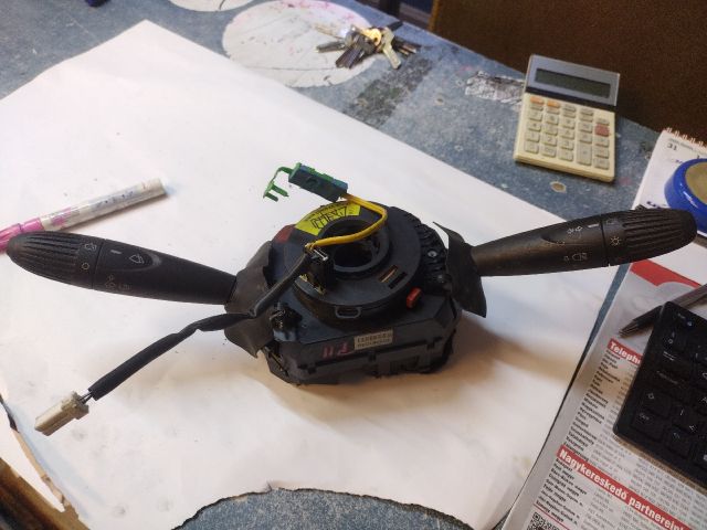 bontott FIAT PUNTO II Komplett Kormánykapcsoló (Bajuszkapcsoló)