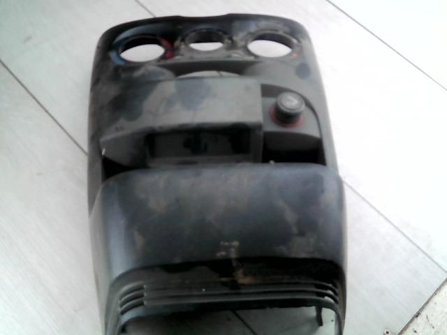 bontott FIAT PUNTO II Középkonzol Keret