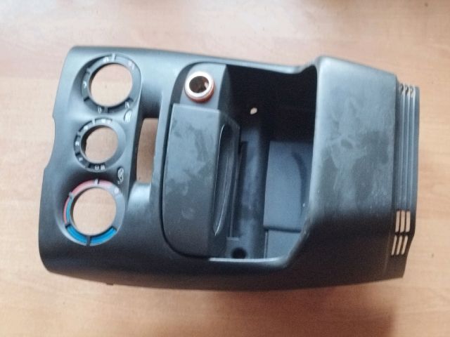 bontott FIAT PUNTO II Középkonzol Keret