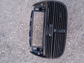 bontott FIAT PUNTO II Középső Szellőző