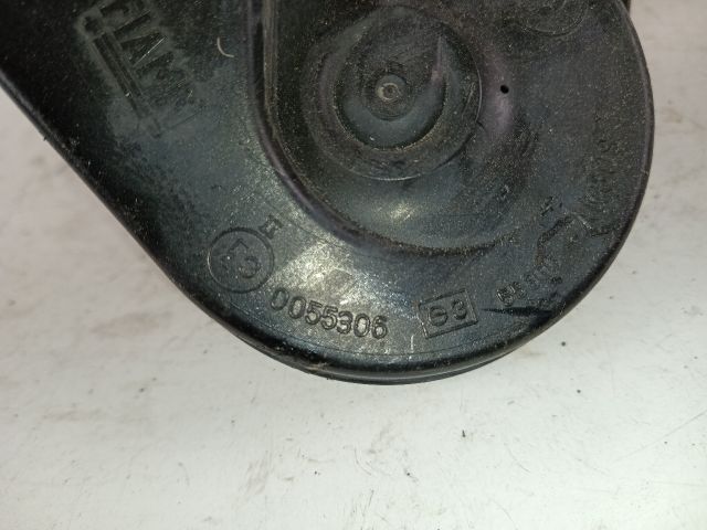 bontott FIAT PUNTO II Kürt