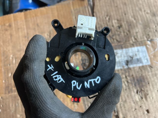 bontott FIAT PUNTO II Légzsák Átvezető Szalagkábel