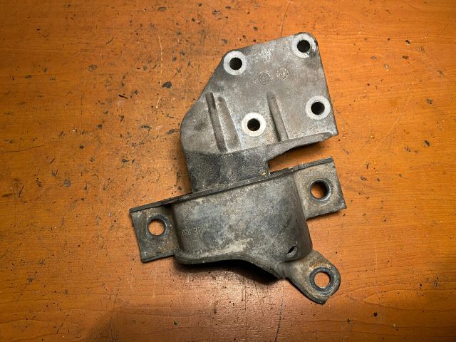 bontott FIAT PUNTO II Motor Tartó Bak (Fém)
