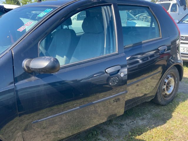 bontott FIAT PUNTO II Motorháztető Bal Zsanér