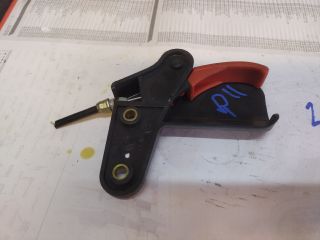 bontott FIAT PUNTO II Motorháztető Nyitó Kar / Gomb