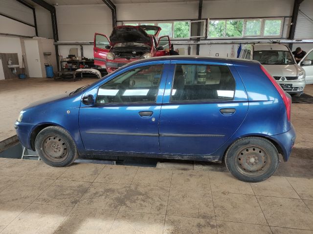 bontott FIAT PUNTO II Pótféklámpa