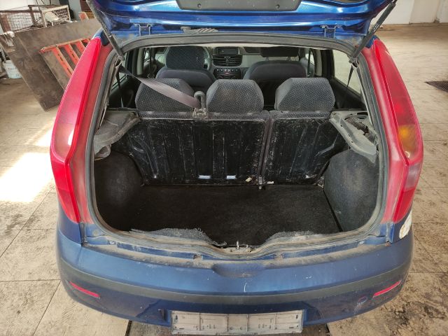 bontott FIAT PUNTO II Pótféklámpa