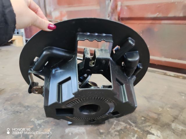 bontott FIAT PUNTO II Pótkerék Szerszámtartó