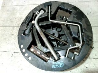 bontott FIAT PUNTO II Pótkerék Szerszámtartó