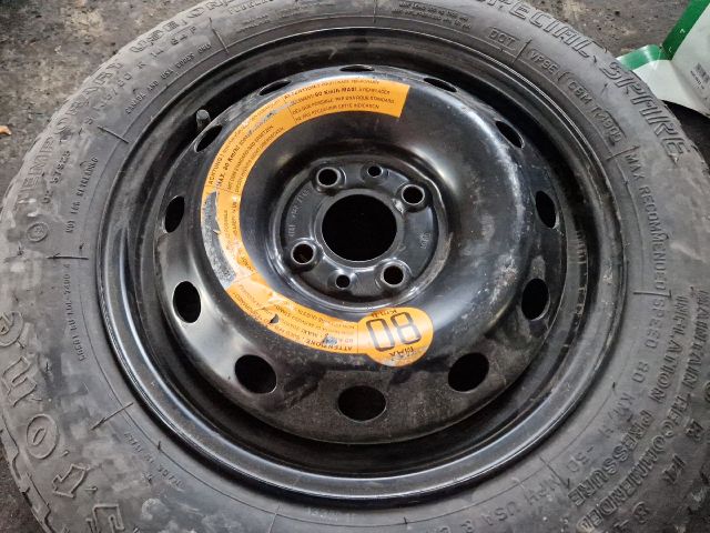 bontott FIAT PUNTO II Pótkerék