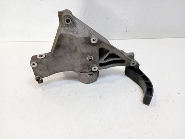 bontott FIAT PUNTO II Tartó Bak