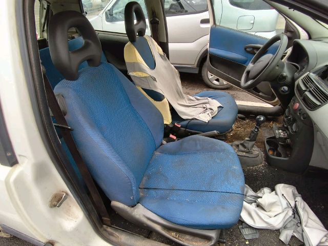 bontott FIAT PUNTO II Váltógomb