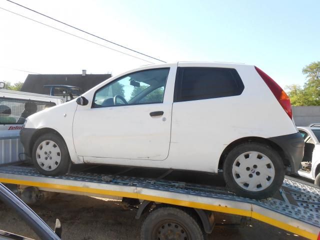 bontott FIAT PUNTO II VAN Bal első Féknyereg Munkahengerrel