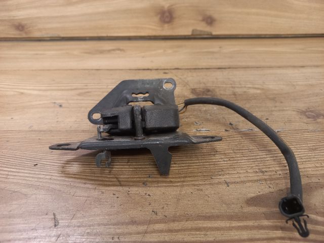 bontott FIAT PUNTO II VAN Csomagtérajtó Zárszerkezet